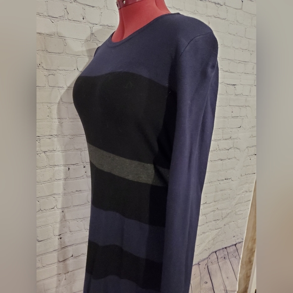 Tommy Hilfiger sweater dress - Picture 4 of 6